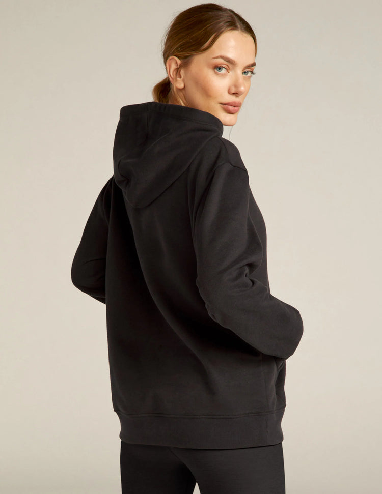 Men Beyond Yoga Black Everybody Hoodie