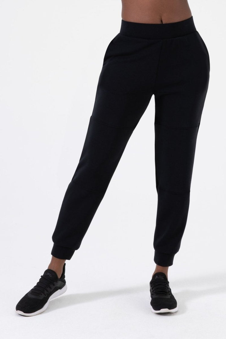 NUX Sleek Jogger